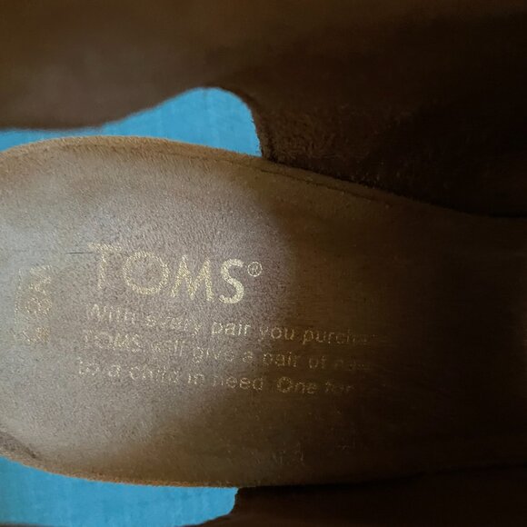 Toms Brown Suede Ankle Bootie - Picture 4 of 5